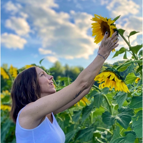 Meet your Posher, Sabrina - Picture 1 of 1